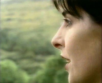 Enya - How Can I Keep From Singing (11)